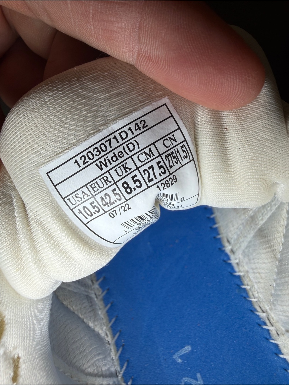 Brooks Addiction Walker 2 Women's 10.5 D Off White Leather Sneaker Excellent Cd - Picture 12 of 12